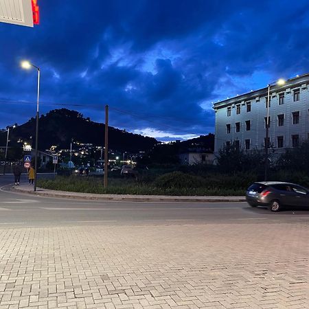 Vila At Berat Eksteriør bilde