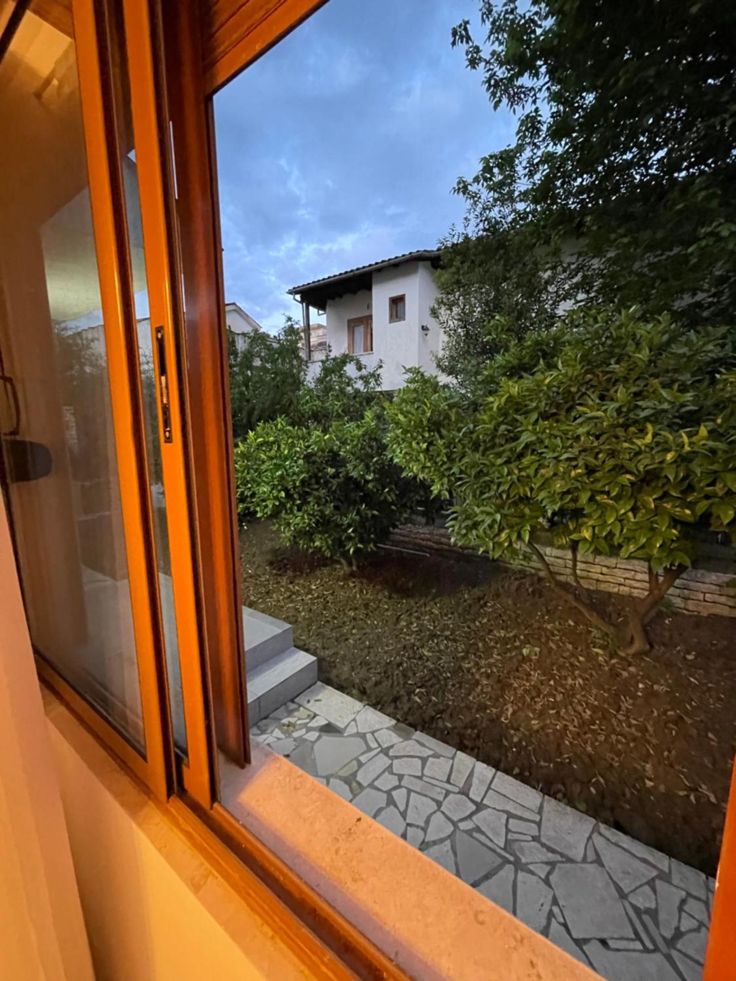 Vila At Berat Eksteriør bilde