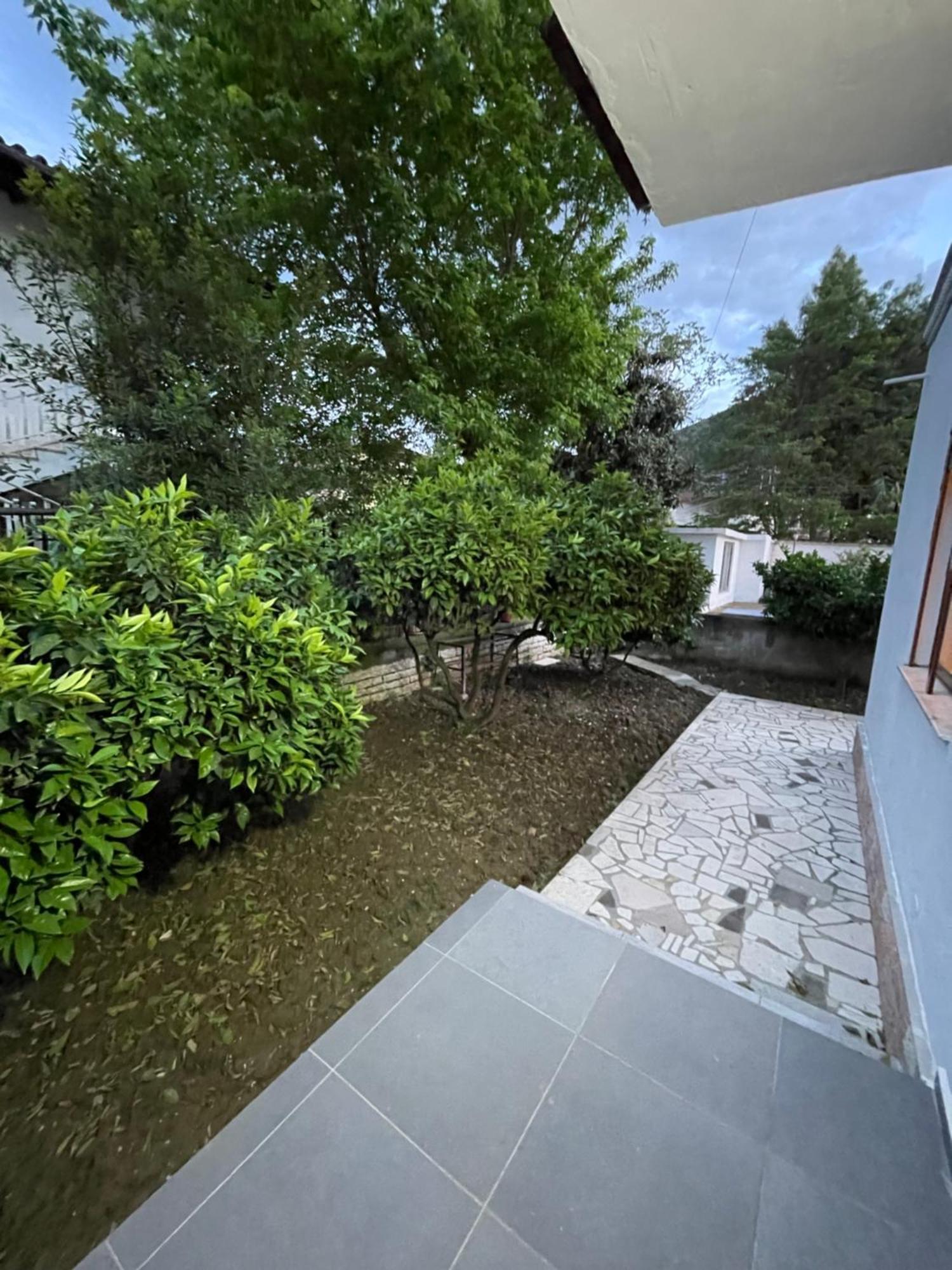 Vila At Berat Eksteriør bilde